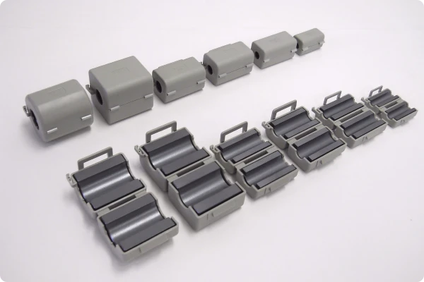 電磁ノイズ対策製品の写真