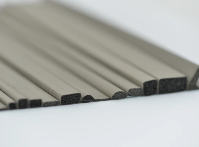 Schlegel(シュレーゲル) EMIガスケット